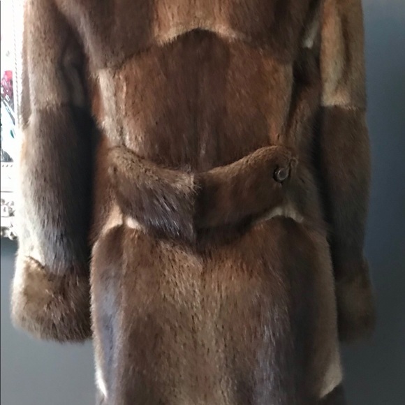 🍀🍀🍀 Vintage fur coat… stunning colour and so soft 🍀🍀🍀 - Picture 4 of 9